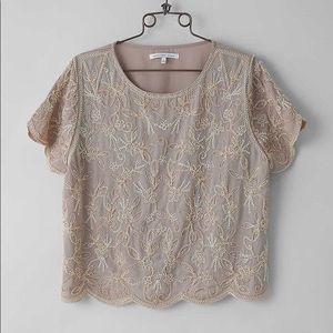 Endless Rose Beard Taupe Top
